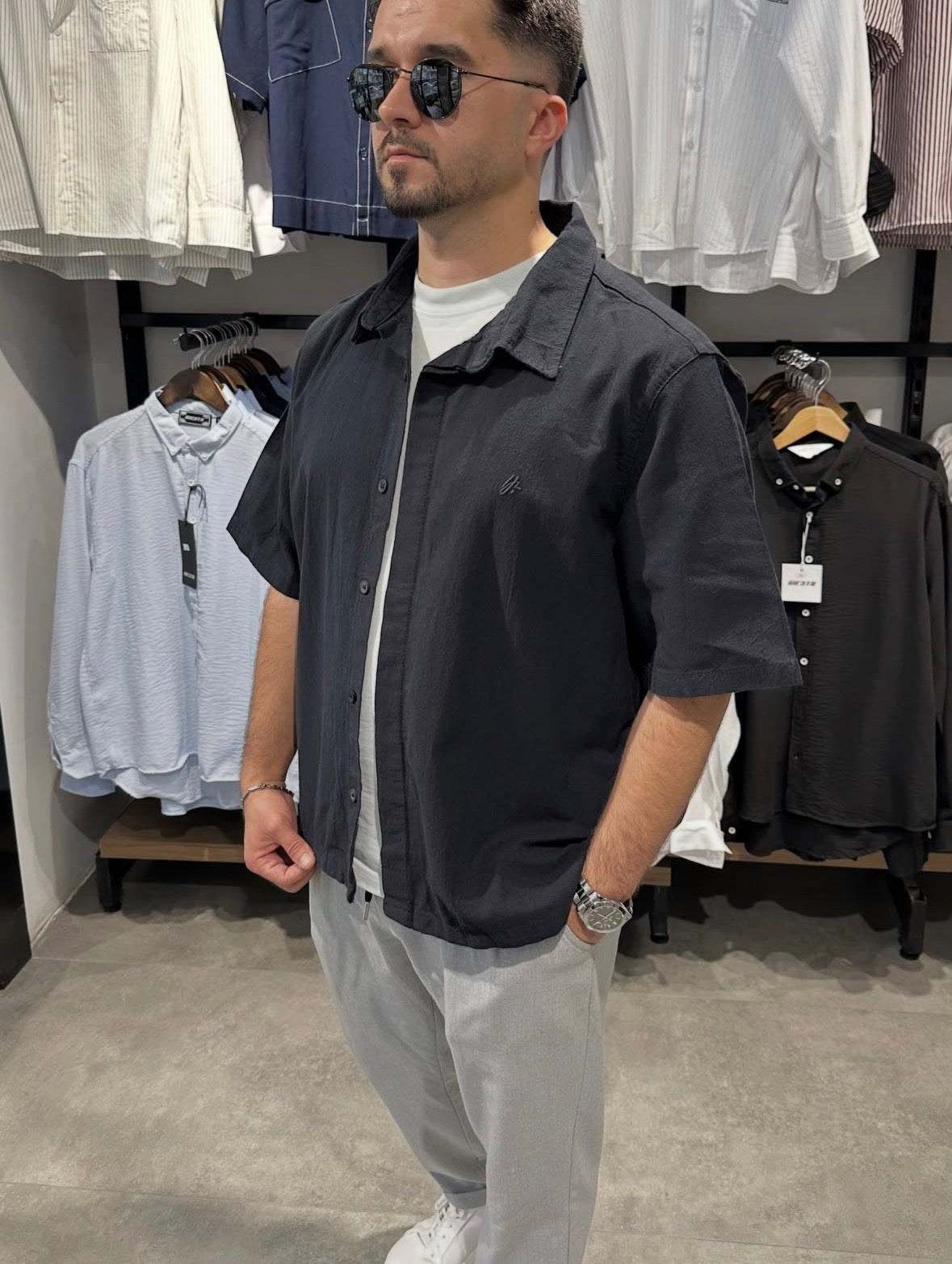 Erkek Oversize Kısa Kol Linen Gömlek Modeli - Siyah