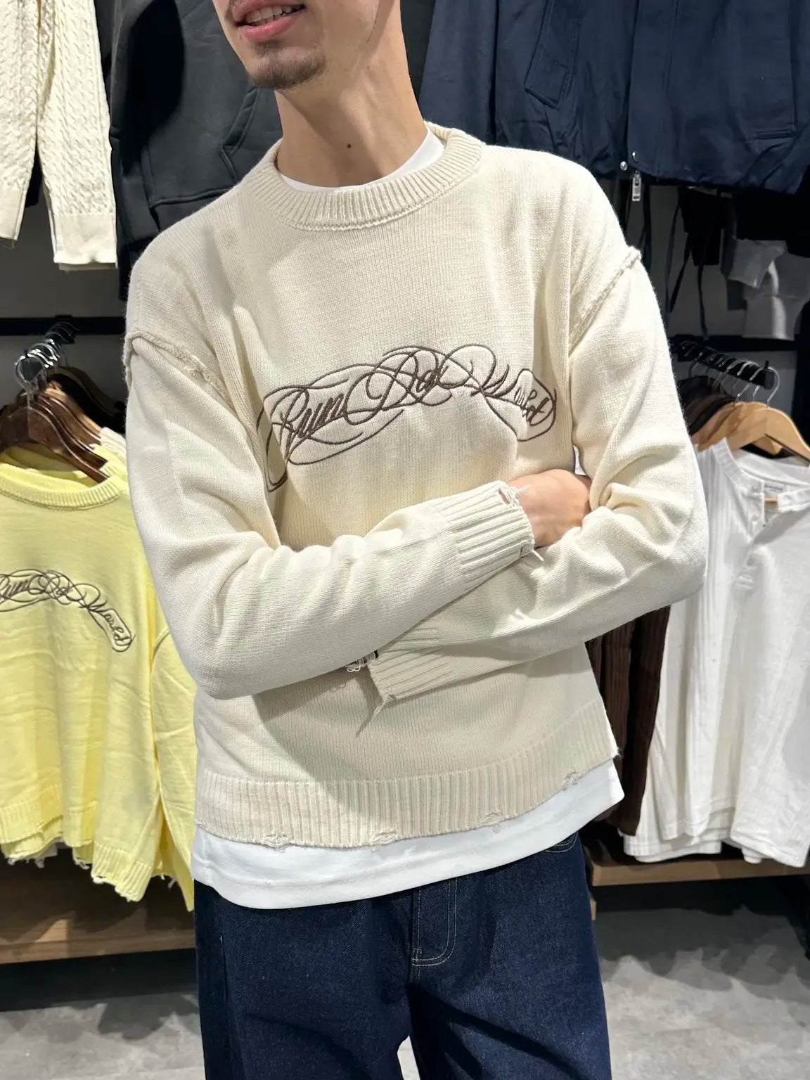 Krem Run Da World nakışlı boxy fit triko kazak detay görünüm