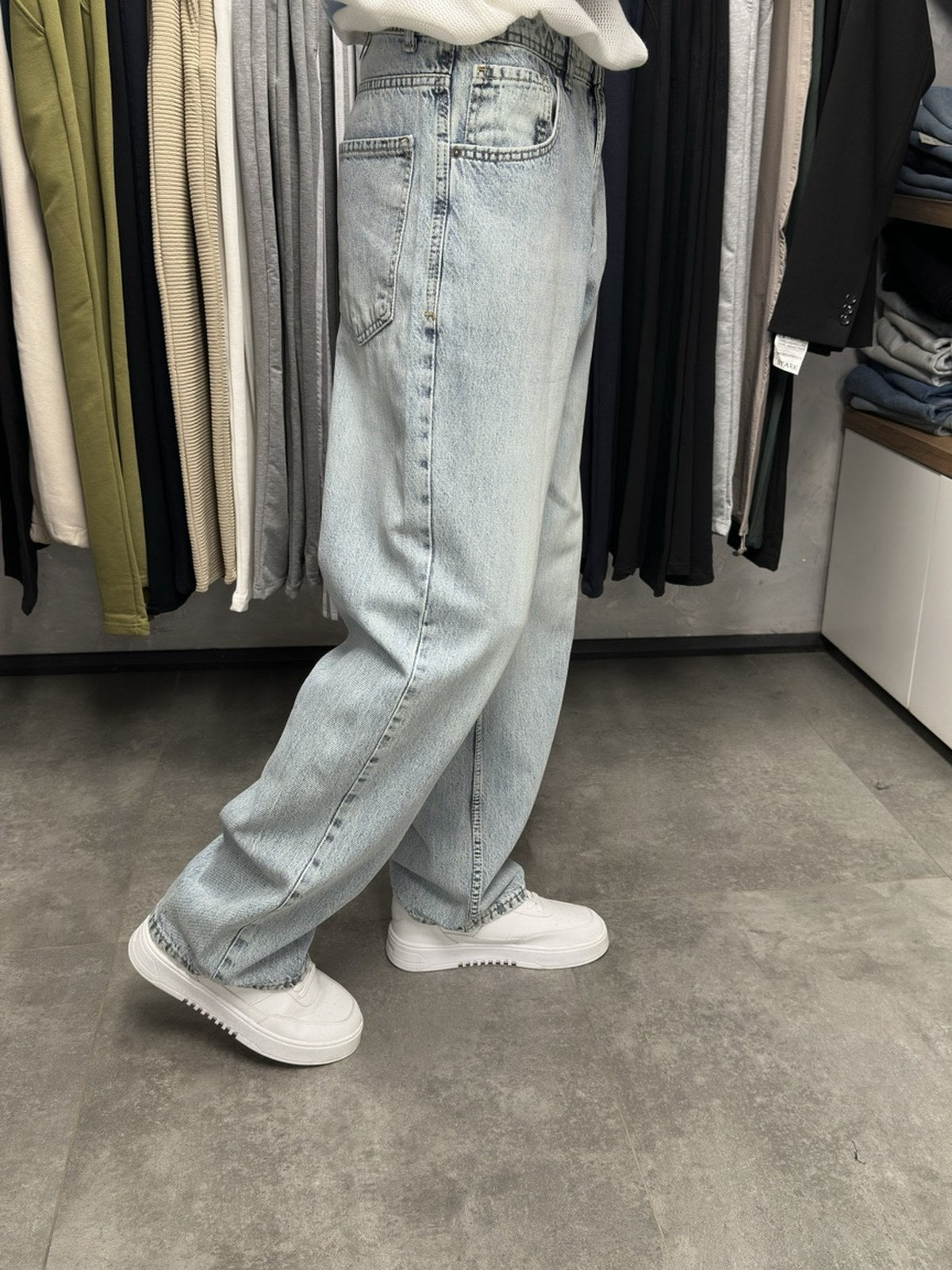 Erkek buz mavi super baggy pantolon yan görünüm