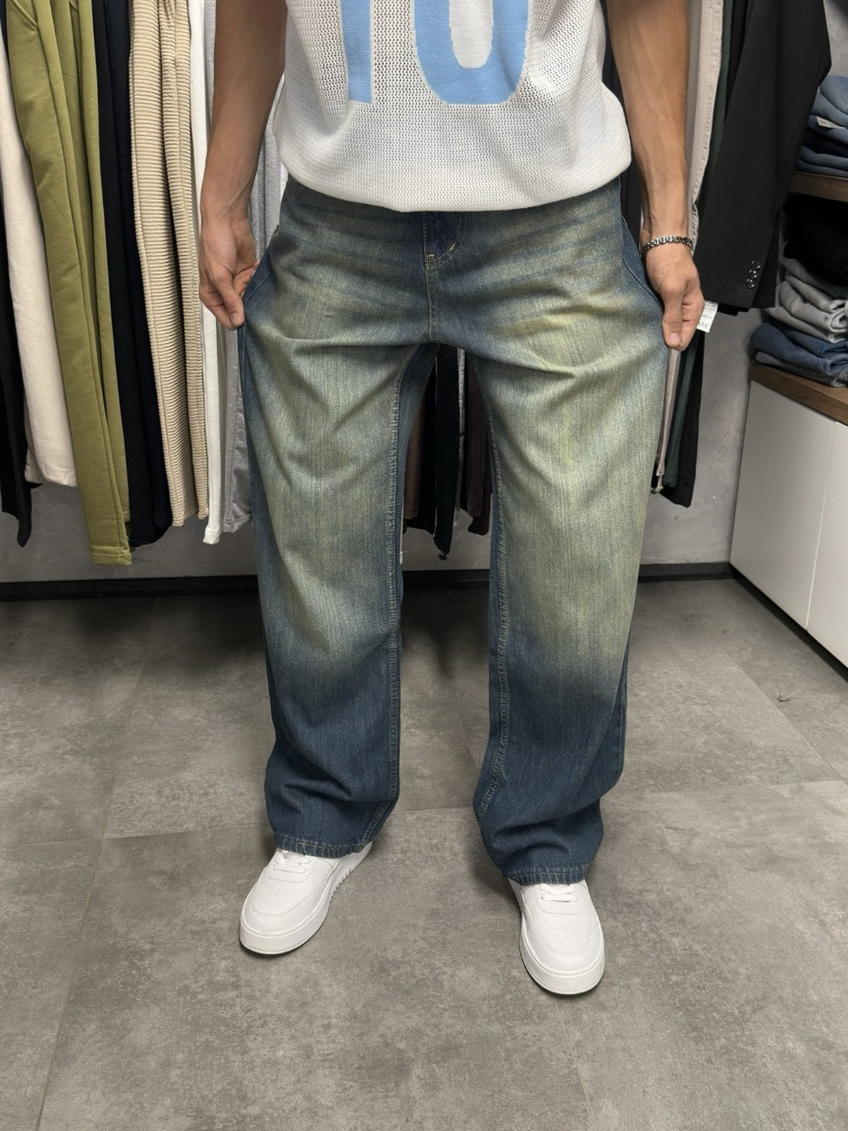 Erkek yeşil taşlama super baggy pantolon ön görünüm