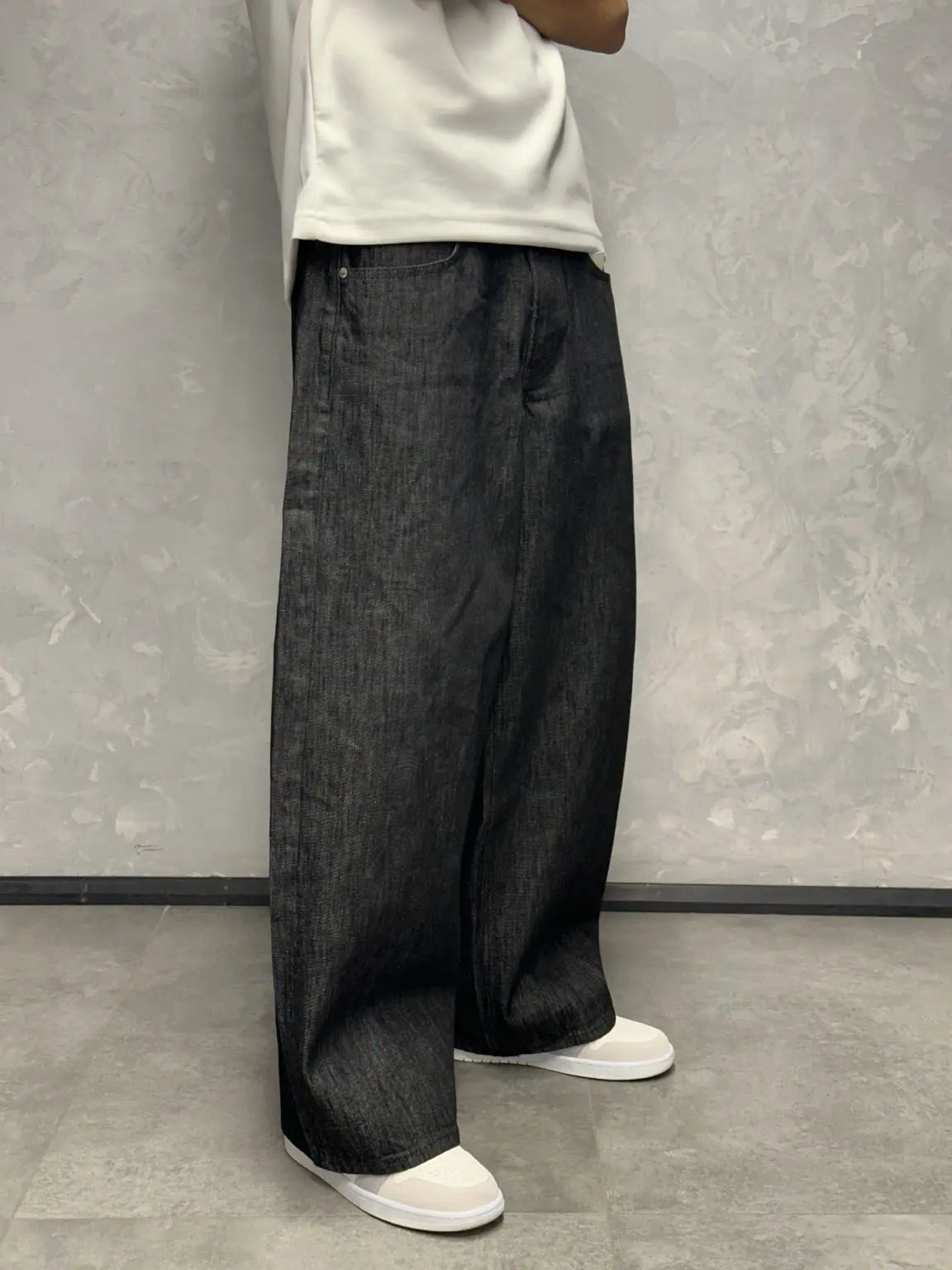 GRJ Erkek Charcoal Black Super Baggy Pantolon yan görünüm