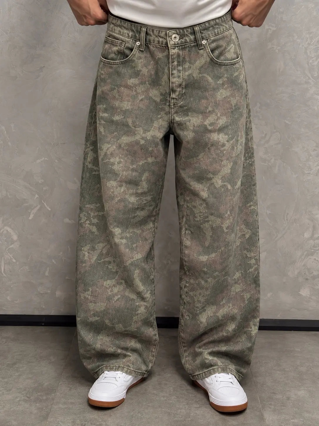 Kamuflaj Super Baggy Jeans ön görünüm