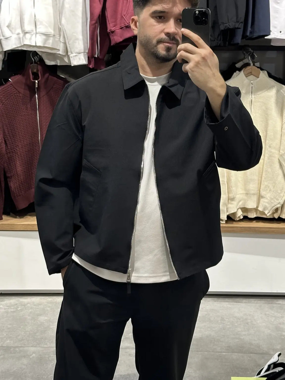 Siyah mevsimlik su geçirmez boxy fit yağmurluk ceket